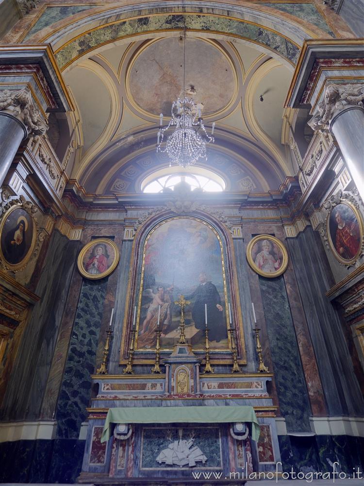Biella - Altare e interno della Cappella di beato Sebastiano Valfrè nella Chiesa di San Filippo Neri